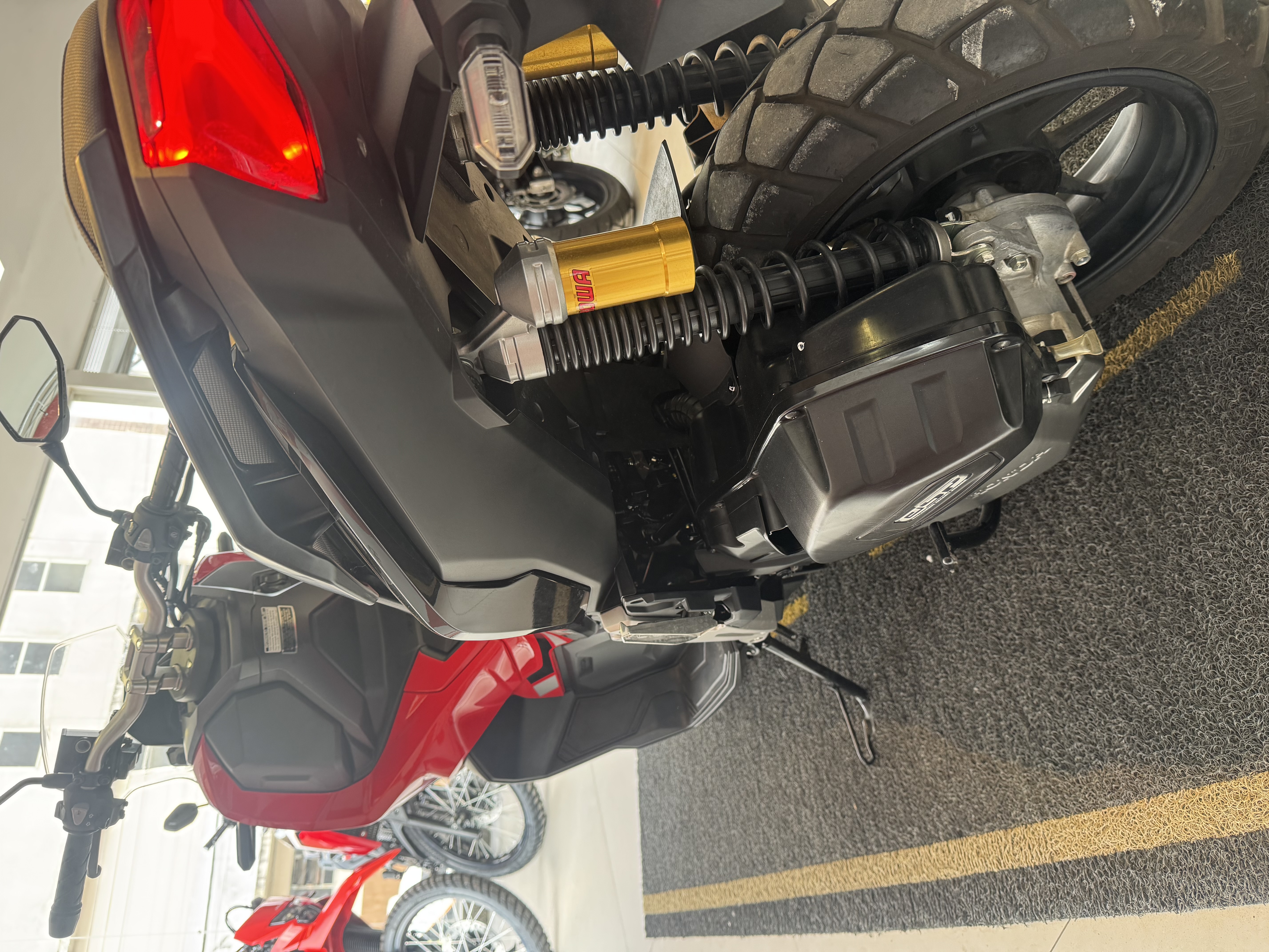 HONDA ADV 150
