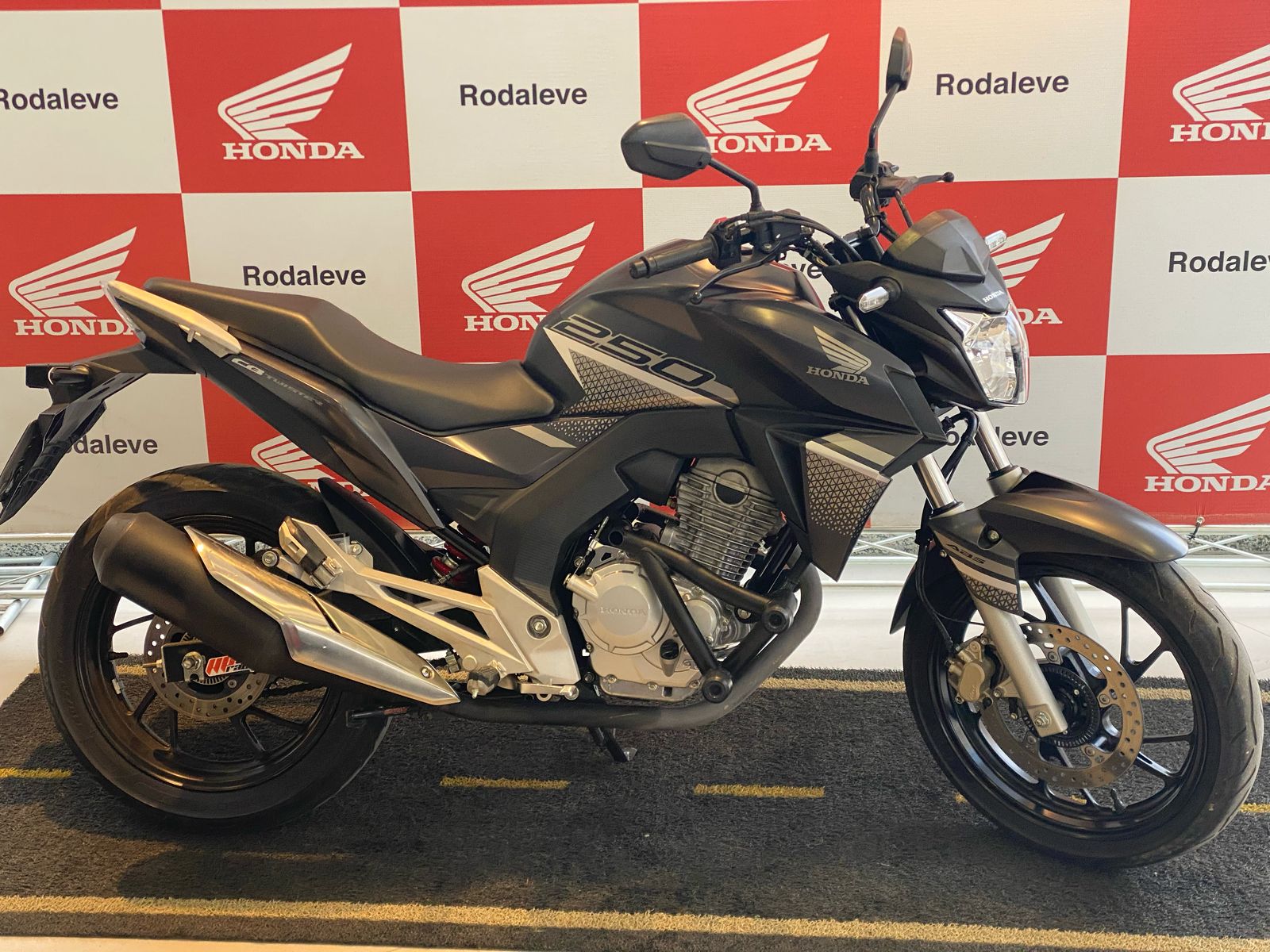 HONDA Cb Twister 250 CBS