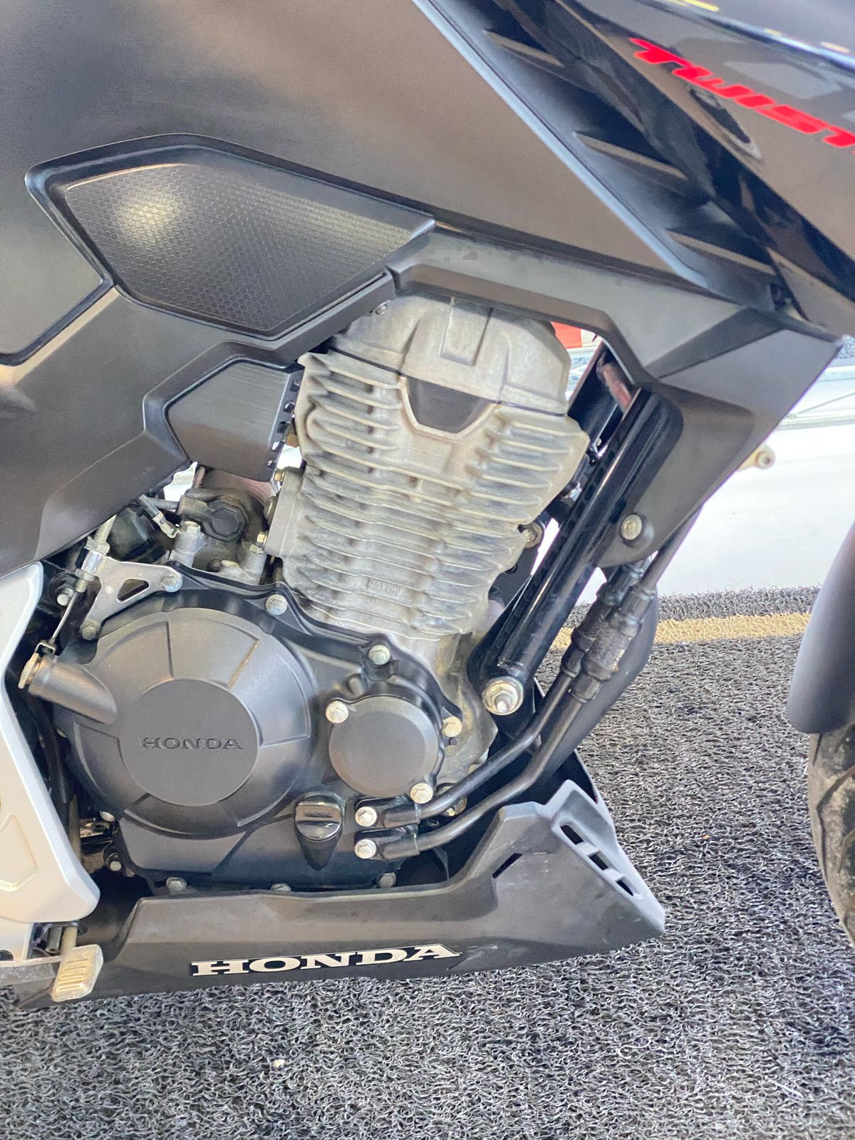 HONDA CB TWISTER 300F